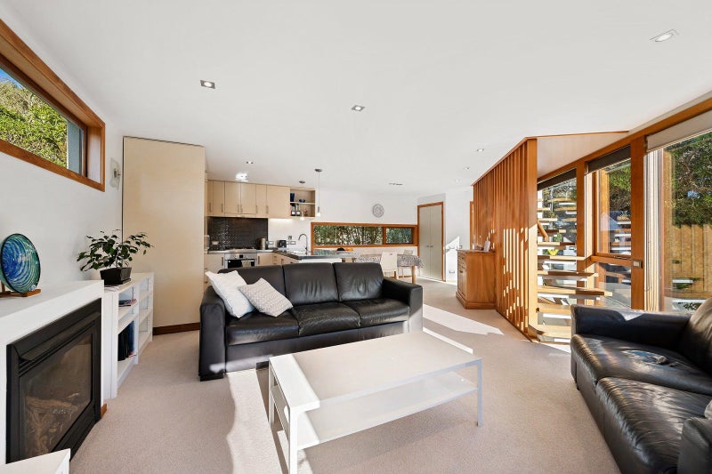 37 Nicholson Road, Khandallah, Wellington - Carousel 1