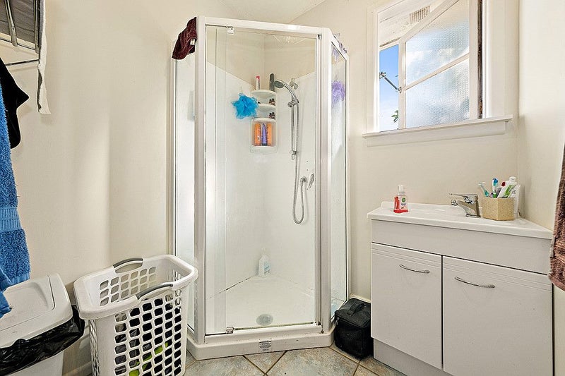 225 Grahams Road, Burnside, Christchurch - Carousel 16