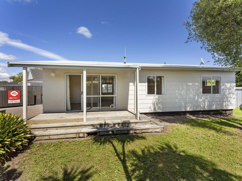 5A Newton Place, Westbrook, Palmerston North - Carousel 1