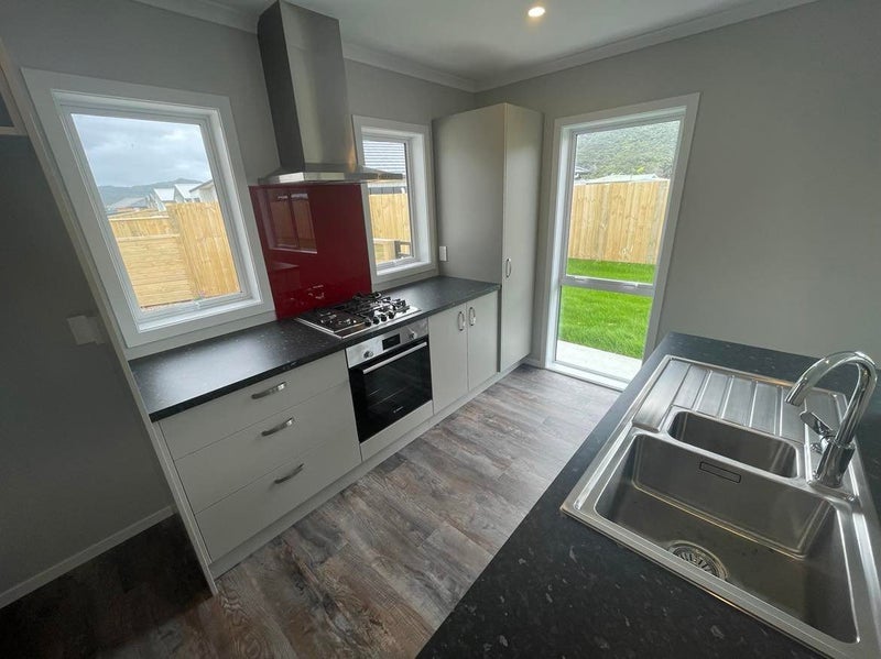 22 Te Ara o Toroa, Wainuiomata, Lower Hutt - Carousel 2