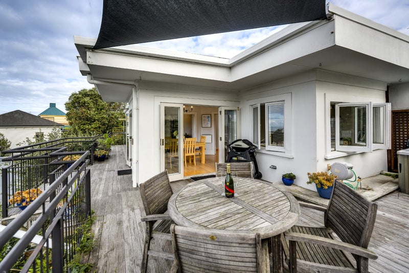27 Thompson Road, Bluff Hill, Napier - Carousel 29