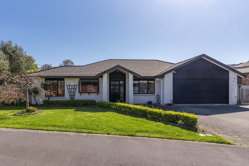 47 Lorna Irene Drive, Raumati South, Paraparaumu - Carousel 1