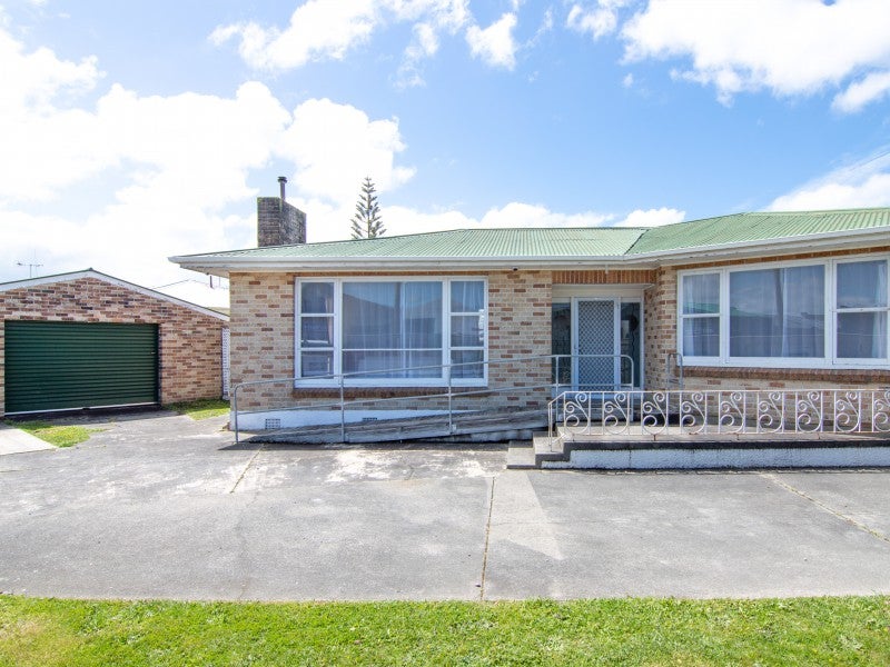 396 Tremaine Avenue, Takaro, Palmerston North - Carousel 17