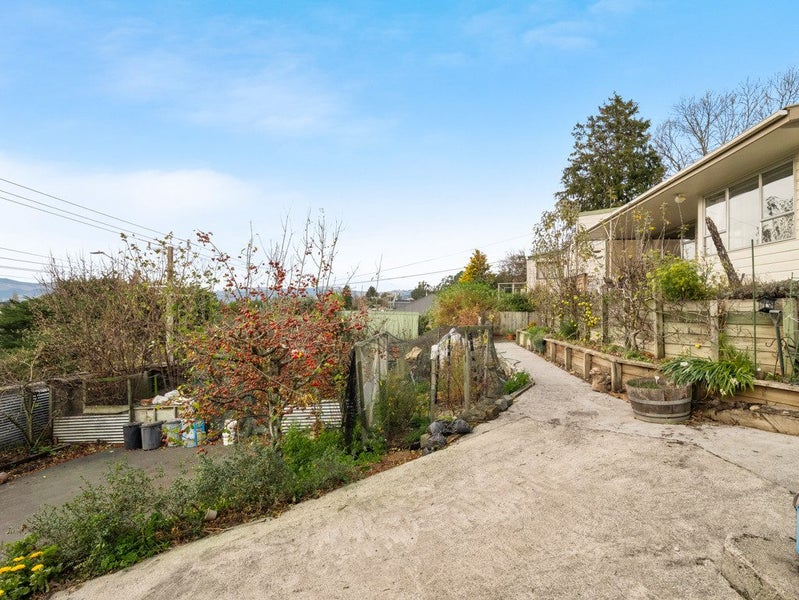 103 Main South Road, East Taieri, Mosgiel - Carousel 18