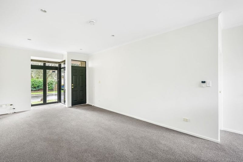 96/1 Ambrico Place, New Lynn, Auckland - Carousel 2