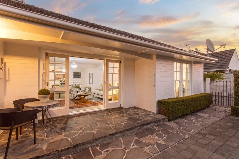 2/89 Winchester Street, Merivale, Christchurch - Carousel 2