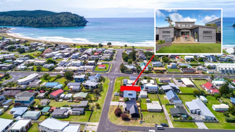 302 Graham Street, Whangamatā - Carousel 2