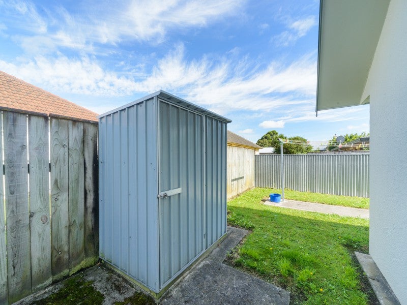 44 South Street, West End, Palmerston North - Carousel 20