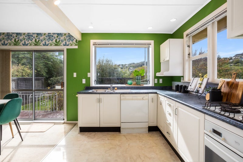 73 Main Road, Titahi Bay, Porirua - Carousel 2