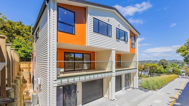 7/20 William Souter Street, Forrest Hill, Auckland - Carousel 1