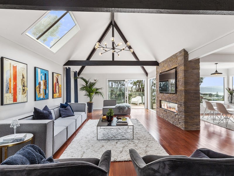 19 Jubilee Road, Khandallah, Wellington - Carousel 1