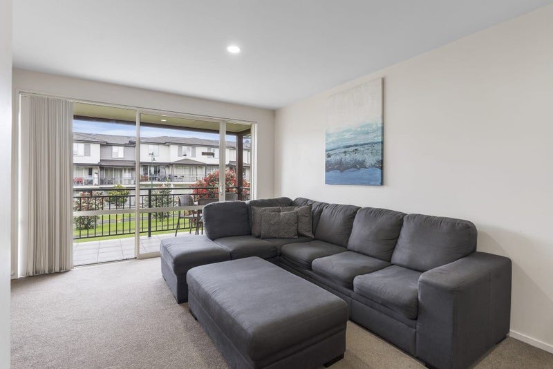 5/32 Opito Way, East Tamaki, Auckland - Carousel 2