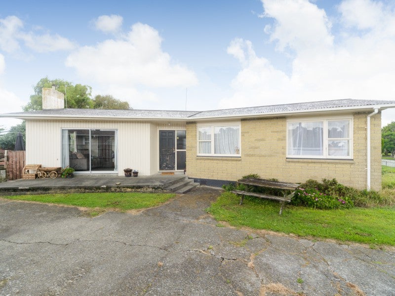 15 Cavendish Crescent, Awapuni, Palmerston North - Carousel 11