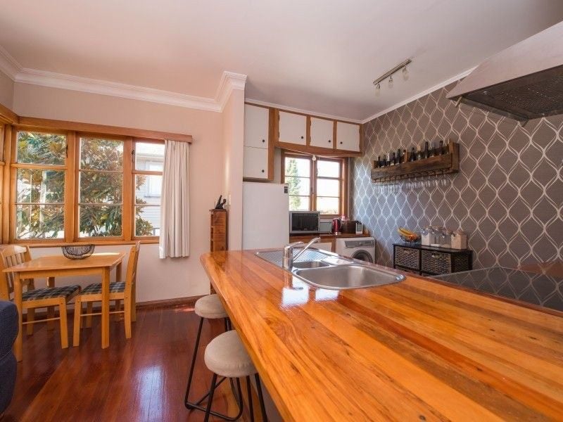 45 Lake Crescent, Hamilton Lake, Hamilton - Carousel 2