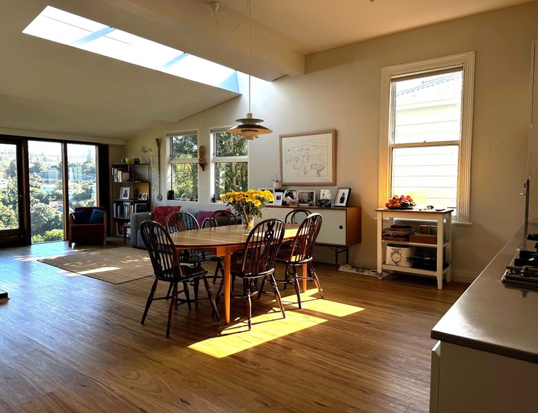 8 Hadfield Terrace, Kelburn, Wellington - Carousel 2