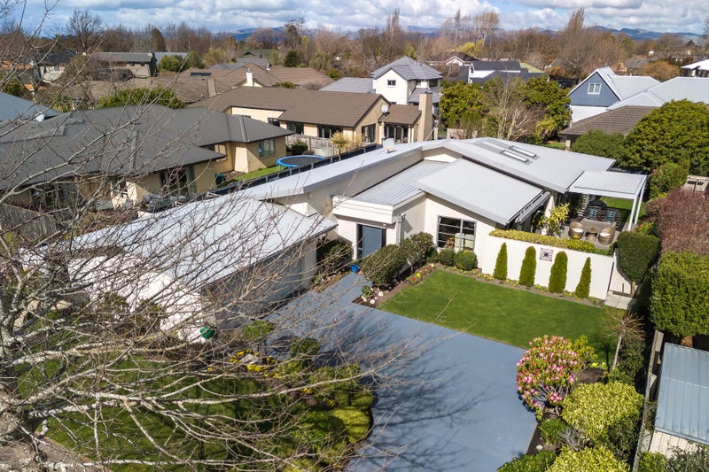 48 Woodhurst Drive, Casebrook, Christchurch - Carousel 1