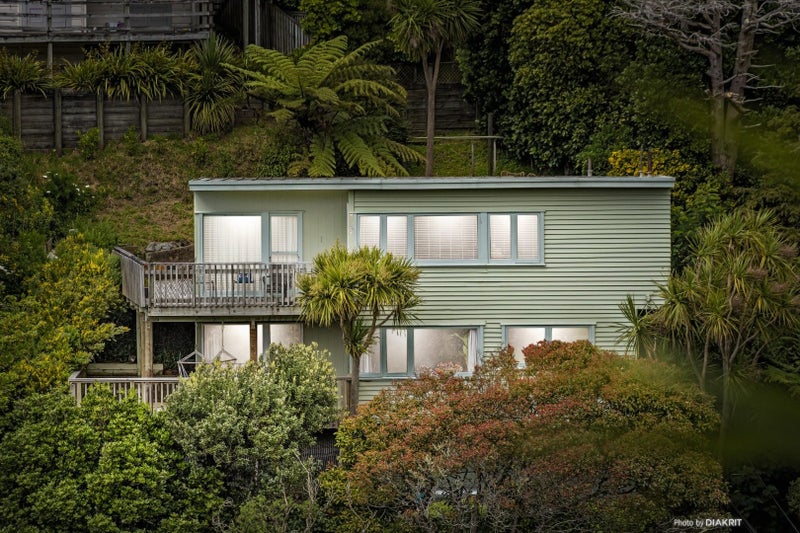 9 Waiapu Road, Kelburn, Wellington - Carousel 1