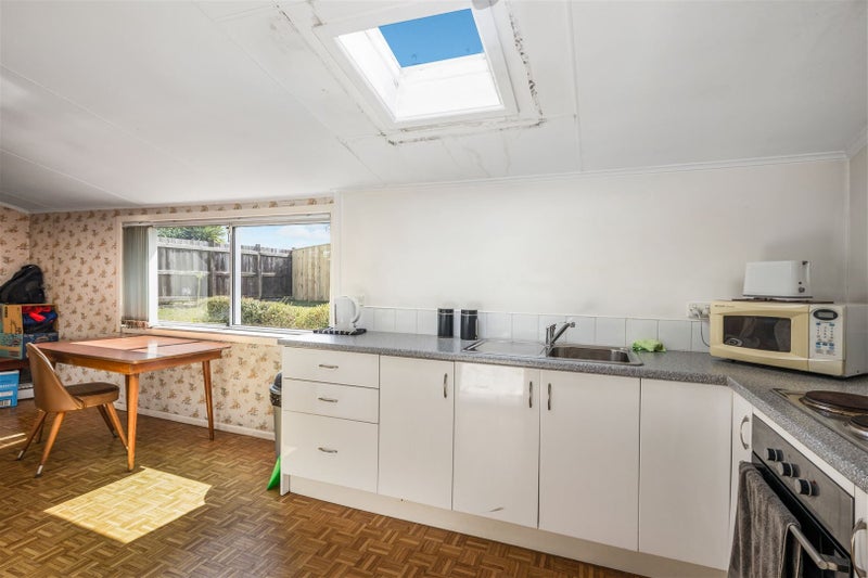 21 Tarawera Road, Johnsonville, Wellington - Carousel 2