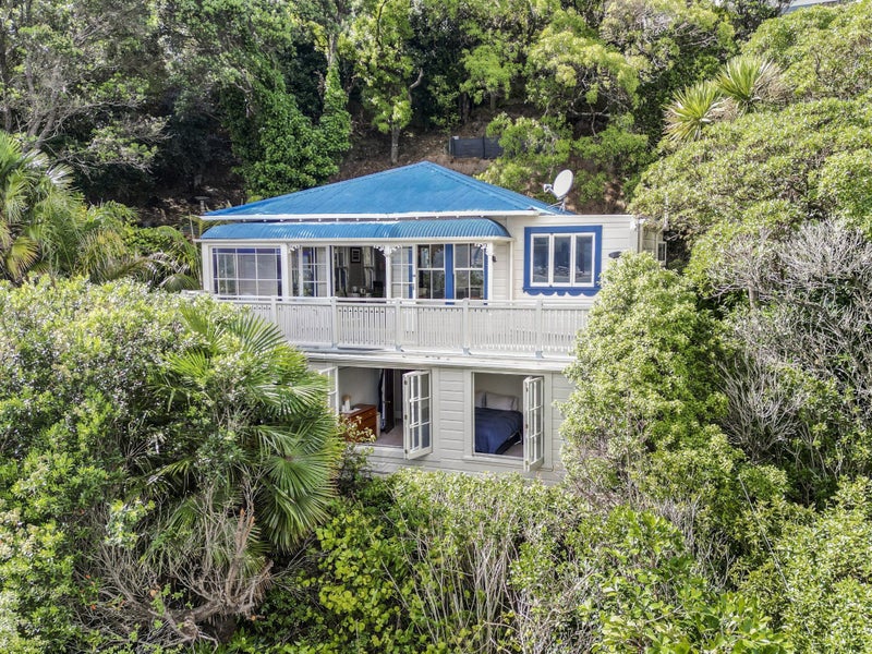 12 Nikau Road, Point Howard, Lower Hutt - Carousel 1