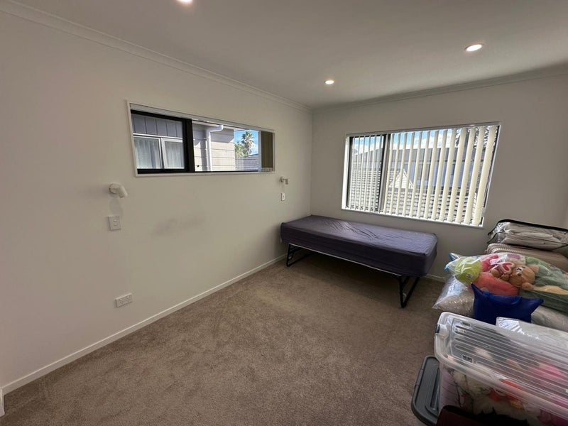 30A Godley Road, Green Bay, Auckland - Carousel 14