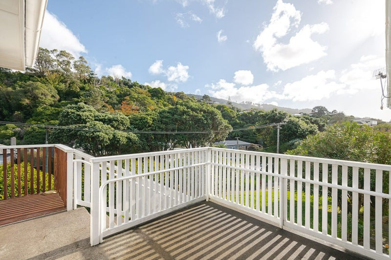 61 The Drive, Tawa, Wellington - Carousel 14