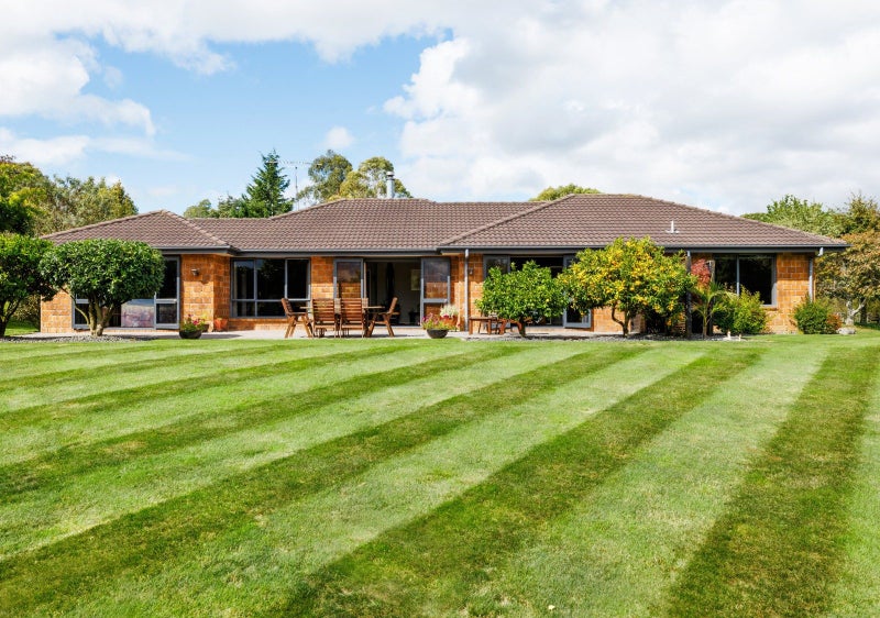 61 Highbrook Way, Whatawhata - Carousel 1