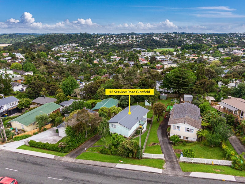13 Seaview Road, Glenfield, Auckland - Carousel 1