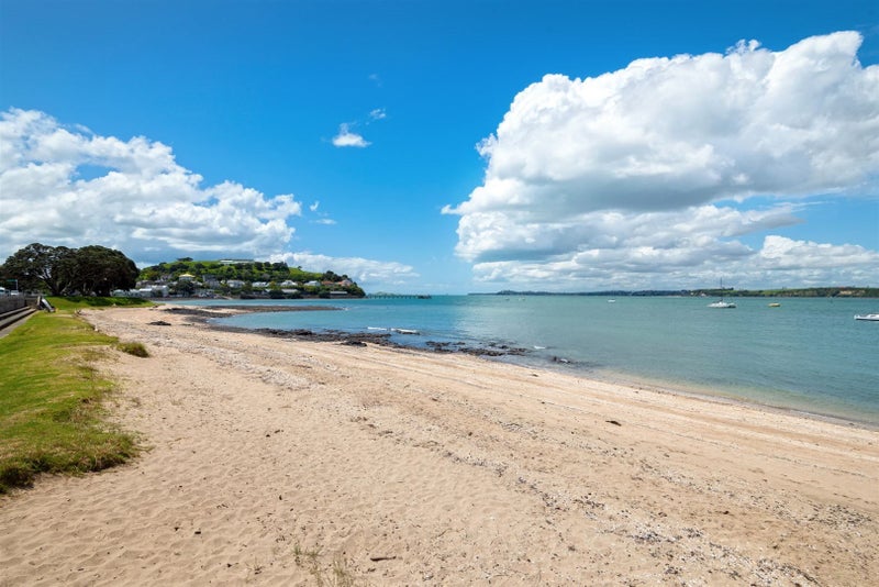 4/17 Church Street, Devonport, Auckland - Carousel 22