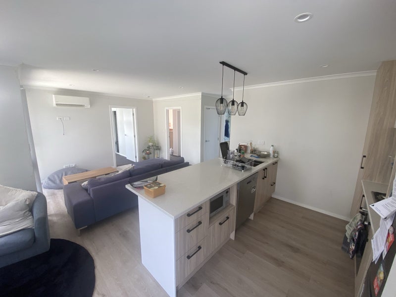 2/76 Hukanui Road, Chartwell, Hamilton - Carousel 2