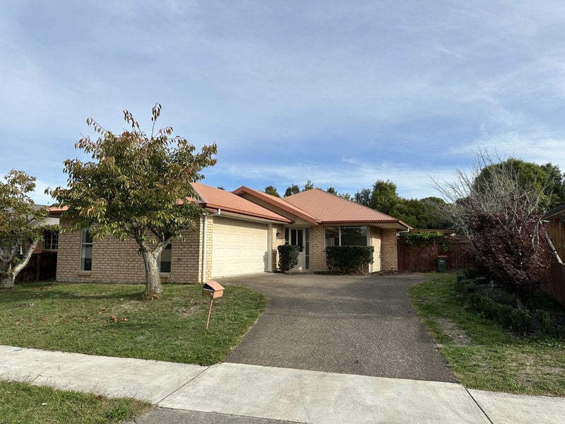 30 Mickelson Avenue, Rototuna, Hamilton - Carousel 11