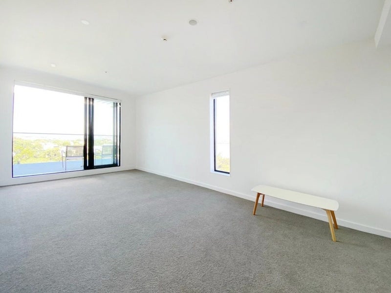 102/19 Rawene Road, Birkenhead, Auckland - Carousel 13