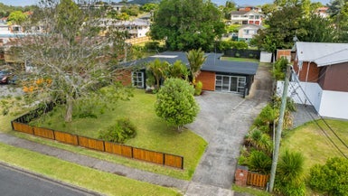 6 Fisher Terrace, Kamo, Whangarei - Carousel 1