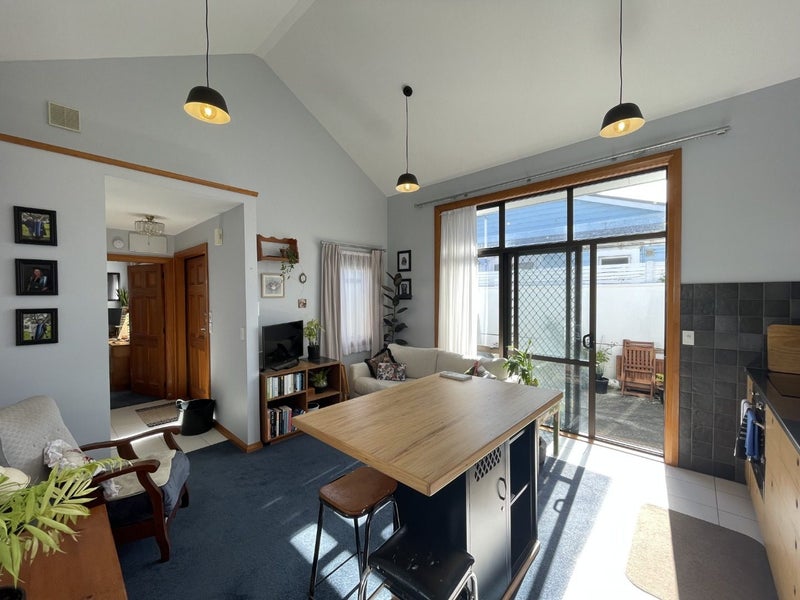 69 Endeavour Street, Lyall Bay, Wellington - Carousel 2