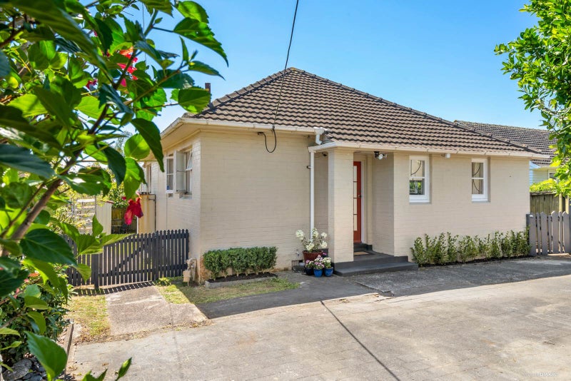 1/96 Bayswater Avenue, Bayswater, Auckland - Carousel 1