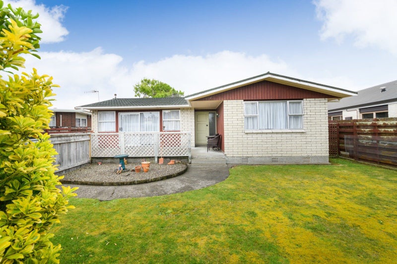 9 Kimberley Grove, Westbrook, Palmerston North - Carousel 1