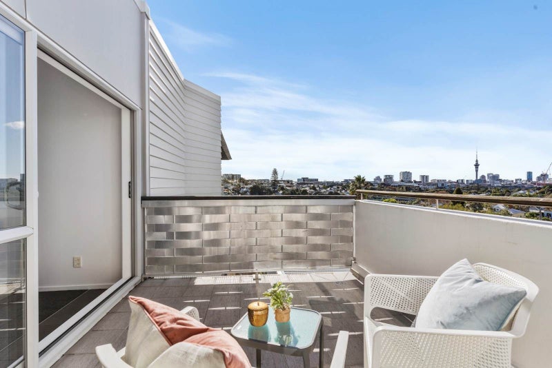 4E/44 Aitken Terrace, Kingsland, Auckland - Carousel 2