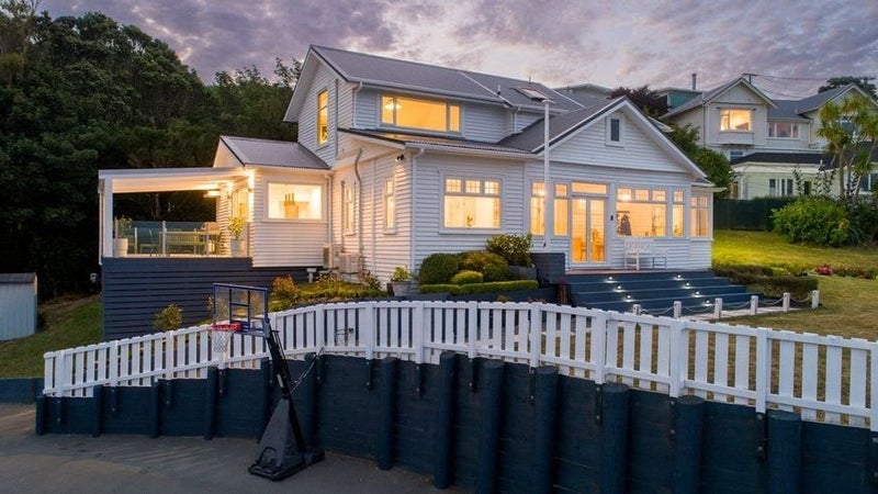 15 Wade Street, Wadestown, Wellington - Carousel 1