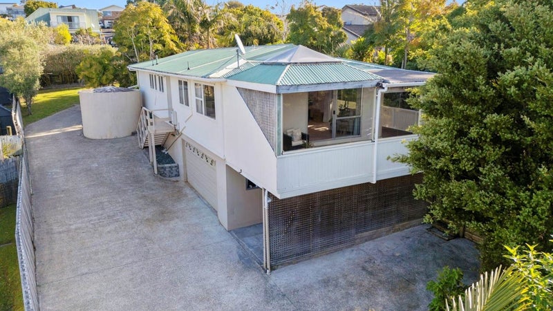 13 Rakino Avenue, Manly, Whangaparaoa - Carousel 1