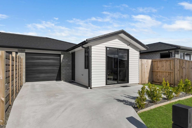 17 Nursery Lane, Papamoa, Papamoa - Carousel 1