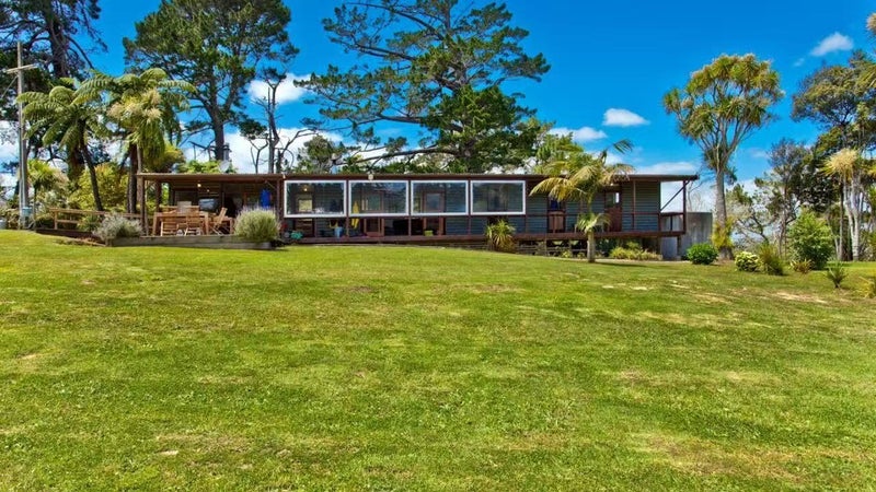76 Brookdale Road, Albany - Carousel 1