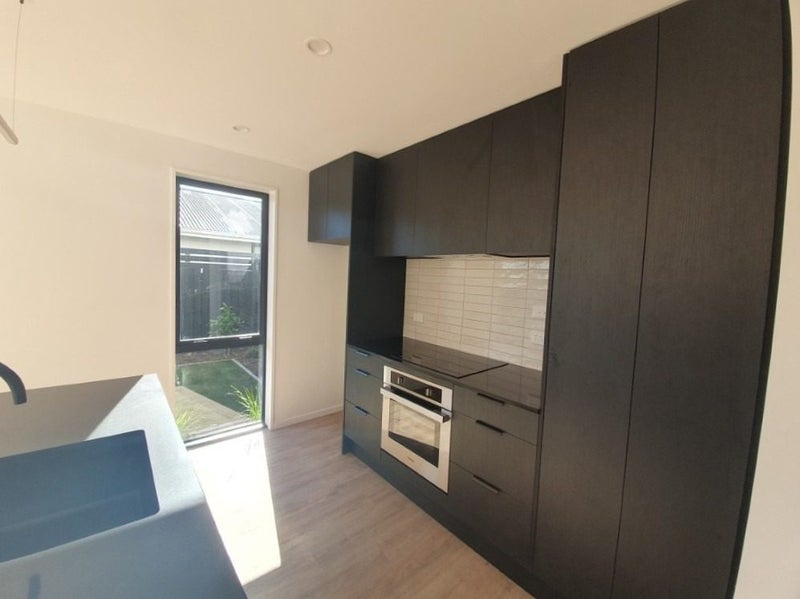 49 Geraldine Street, Edgeware, Christchurch - Carousel 2