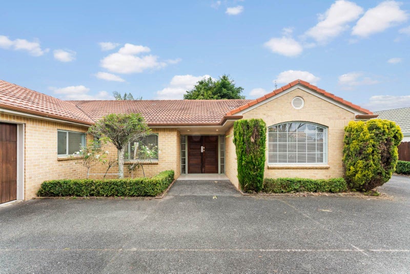 16 Aspatria Place, Northpark, Auckland - Carousel 2