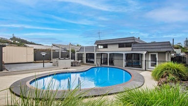 63 Fairway Drive, Kamo, Whangarei - Carousel 1