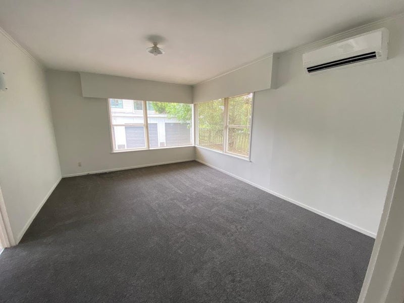 3/2 Margaret Place, Milford, Auckland - Carousel 2