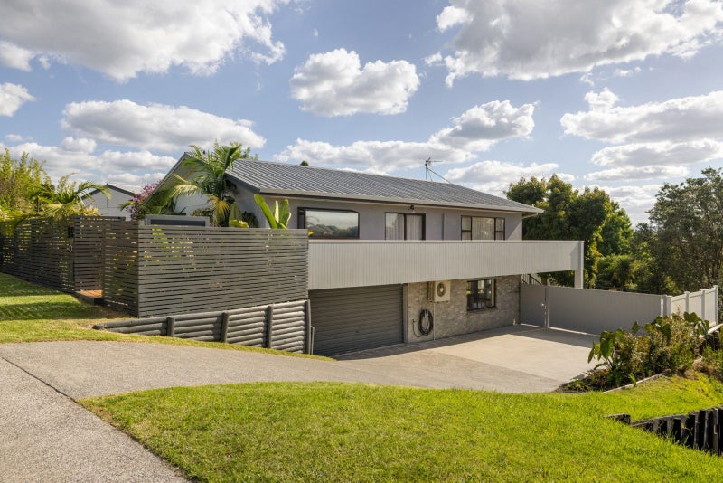 14 Meander Drive, Welcome Bay, Tauranga - Carousel 2