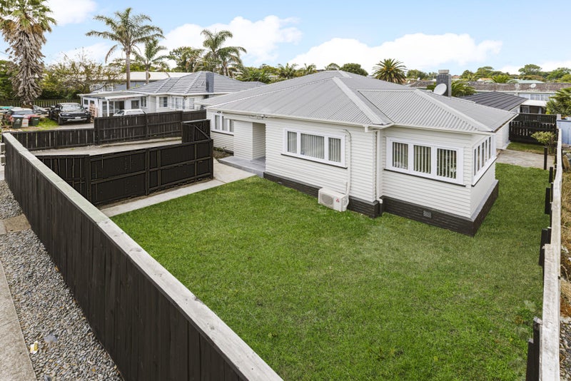 1/138 Mangere Road, Otahuhu, Auckland - Carousel 1