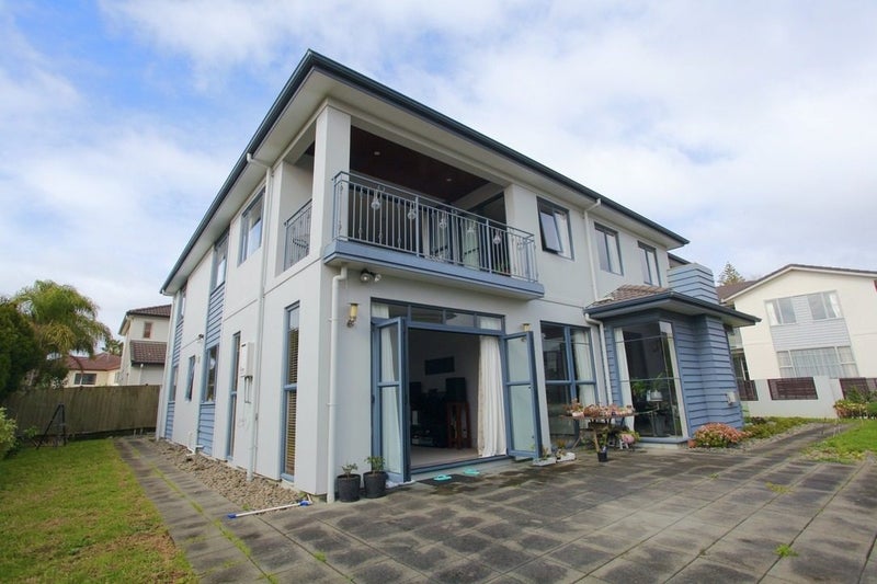 50 Amberwood Drive, Northpark, Auckland - Carousel 1