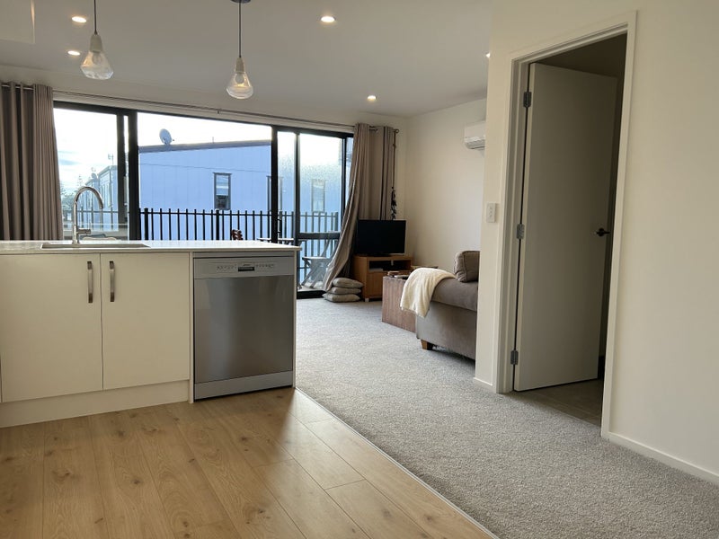2/8 Unga Place, Beachlands, Auckland - Carousel 2