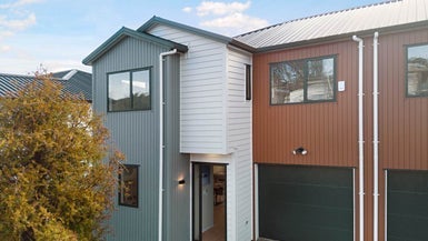 2C Terra Nova Street, Glen Eden, Auckland - Carousel 1