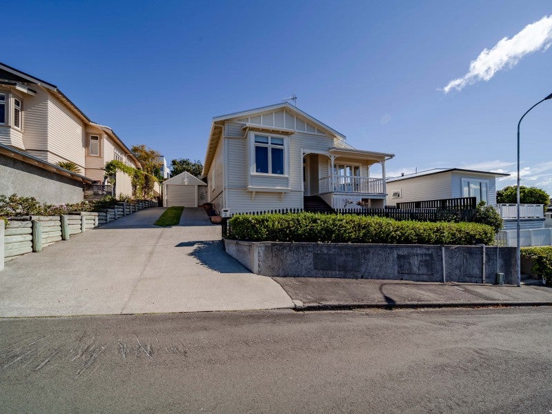 3 Kavanagh Road, Hospital Hill, Napier - Carousel 1